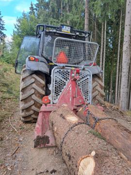 Forestry tractor VALTRA T193 | Forest machinery | Woodworking machinery | KOMITrade s.r.o.